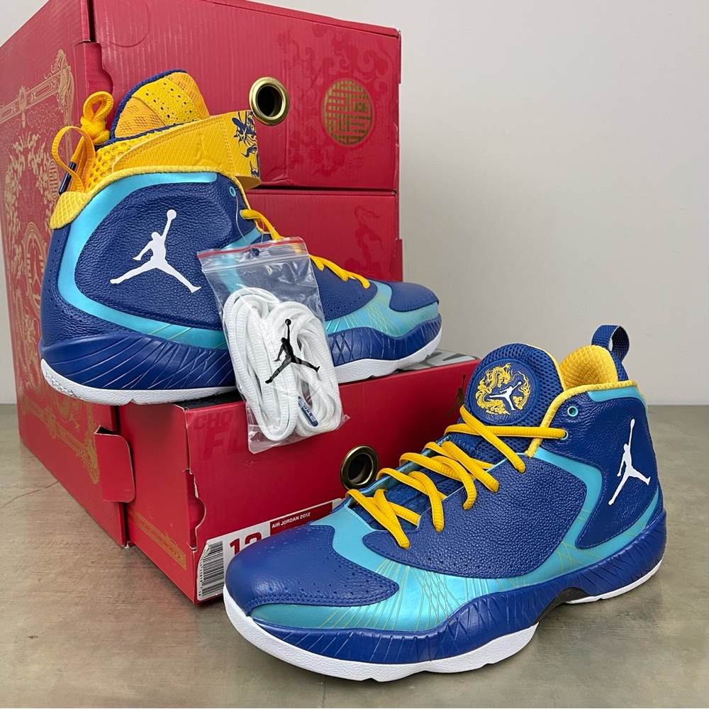 Jordan 2012 Deluxe Year of the Dragon 484654-401